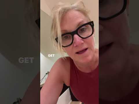 If you’re watching this and you’re still in bed… | Mel Robbins [Video]