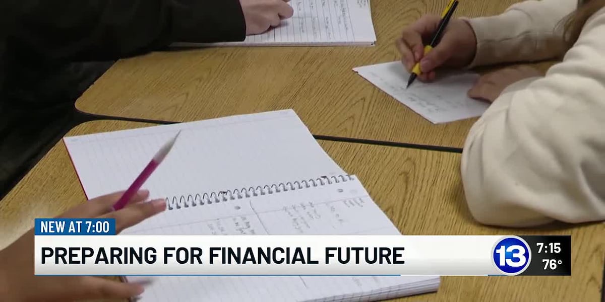 Michigan high school students now required to take personal finance course to graduate [Video]