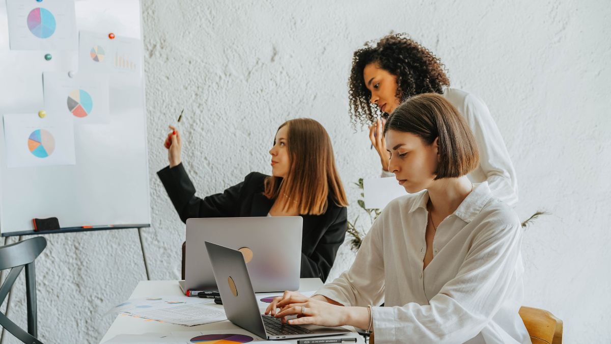 Healthy Eating Is Important On Busy Schedules: Expert Lists Quick Nutritional Tips For Working Women [Video]